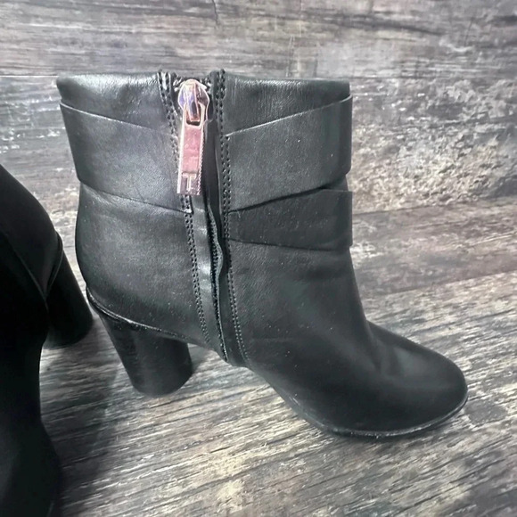 Ted Baker Black Heeled Boots with Chunky Heel and Rounded Toe - Picture 4 of 7